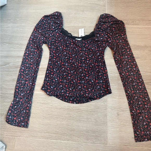 Maeve Mutton-Sleeve Scoop-Neck Ditsy Floral Top - Picture 2 of 4